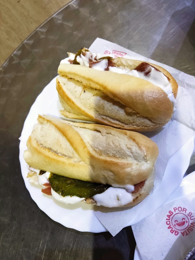 Bar Cafetería Pirámide