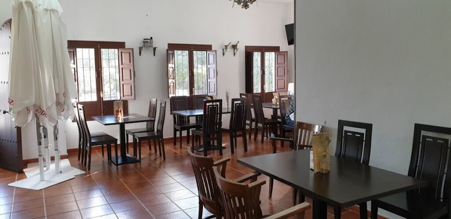 Bar Restaurante "Camping Los Villares Sierra de Córdoba"