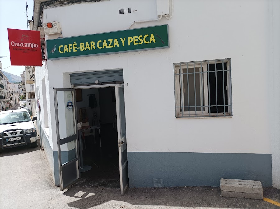 Café-Bar Caza y Pesca