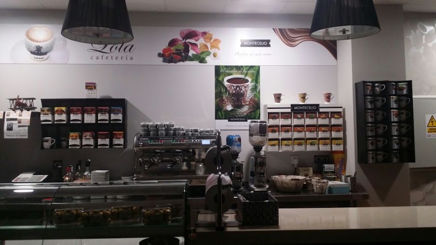 Cafetería Heladería La Lola