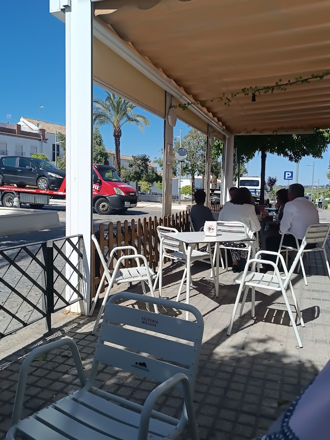 Cafetería Heladería Pastelería Vero’s.