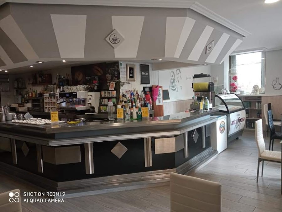 Cafetería Pastelería Tomas
