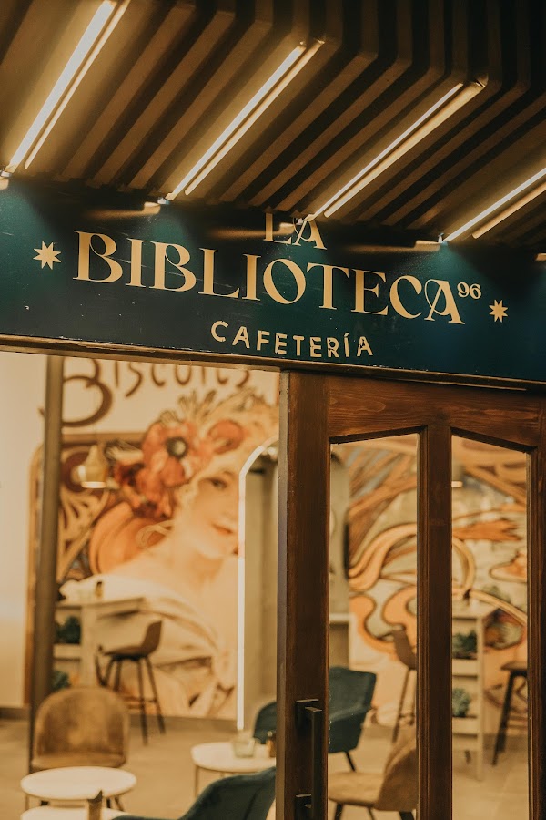 La Biblioteca 96 Cafetería