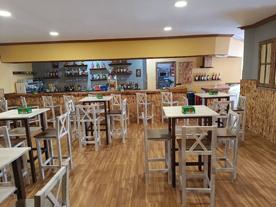 LA TASCA BAR