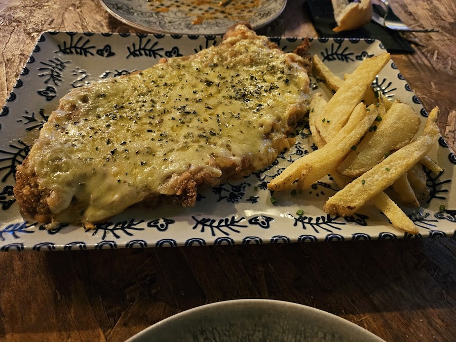 Leo Gastrobar
