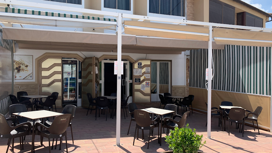 Piñas Cafetería