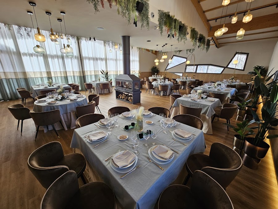 Restaurante "Quejigo del Carbón"