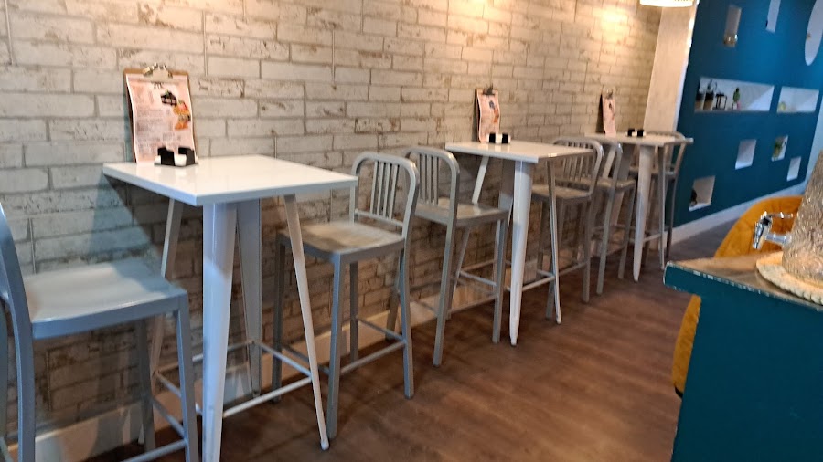 Cafeteria Arroyo 27