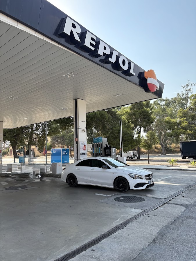 Estación de Servicio Repsol