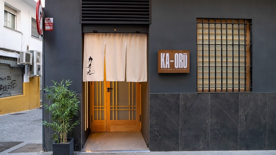 KA-ORŪ SUSHIBAR & COCKTAIL