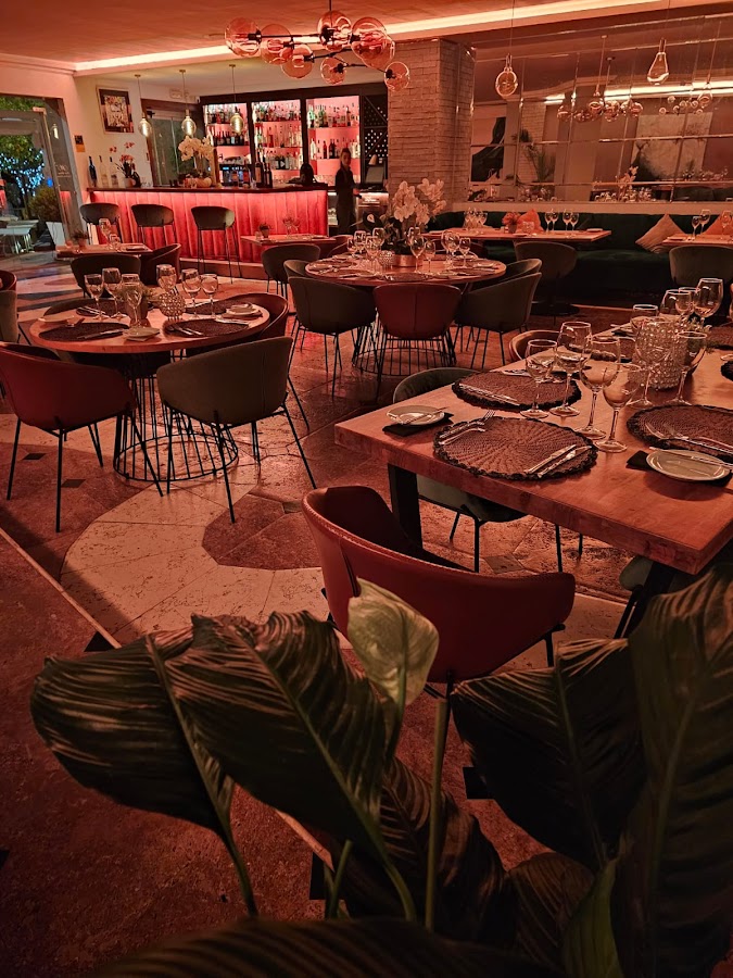 Prado Restaurant & Bar