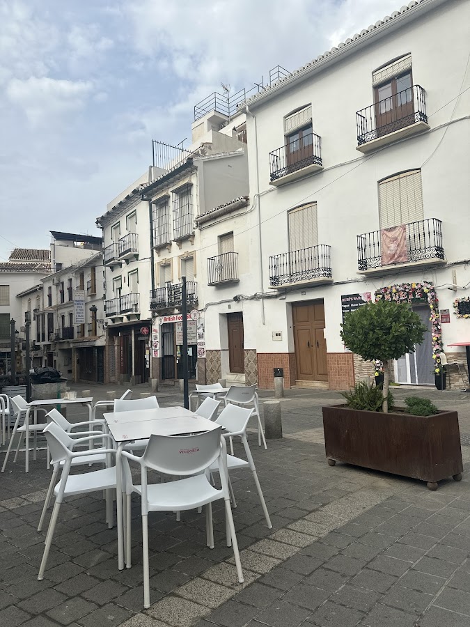 RUBÍ’S BAR