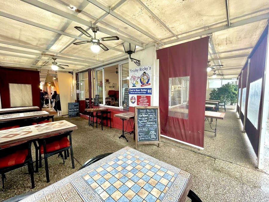 Tricky Ricky's Restaurant & Bar